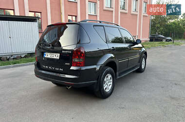 Позашляховик / Кросовер SsangYong Rexton 2008 в 