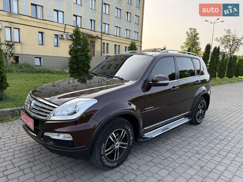 Внедорожник / Кроссовер SsangYong Rexton 2013 в 