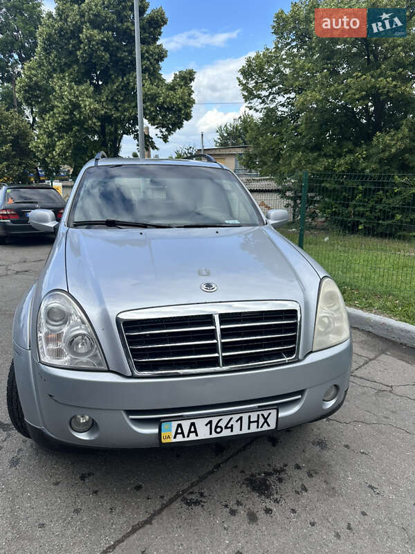 Внедорожник / Кроссовер SsangYong Rexton 2008 в Киеве