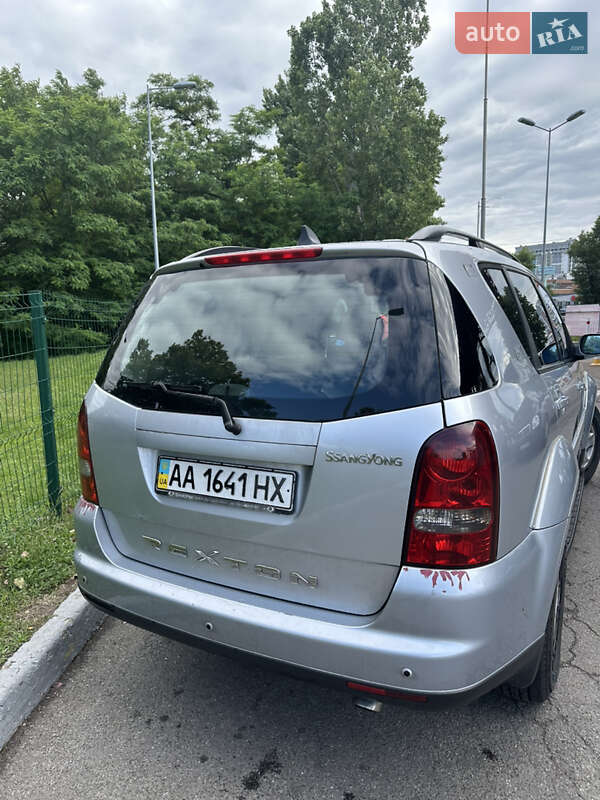 Внедорожник / Кроссовер SsangYong Rexton 2008 в Киеве