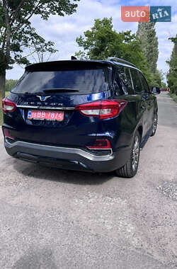 Позашляховик / Кросовер SsangYong Rexton 2017 в 