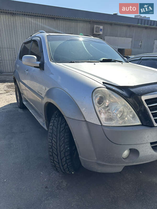 Позашляховик / Кросовер SsangYong Rexton 2007 в Києві