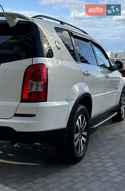 Внедорожник / Кроссовер SsangYong Rexton 2013 в 