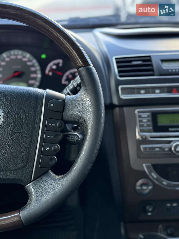 Внедорожник / Кроссовер SsangYong Rexton 2013 в Киеве