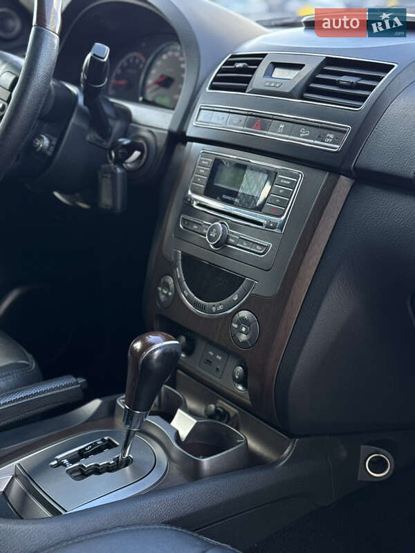 Внедорожник / Кроссовер SsangYong Rexton 2013 в Киеве
