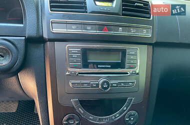 Позашляховик / Кросовер SsangYong Rexton 2013 в 