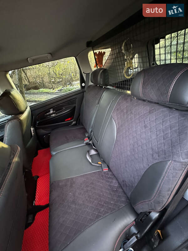 Внедорожник / Кроссовер SsangYong Rexton 2010 в Запорожье