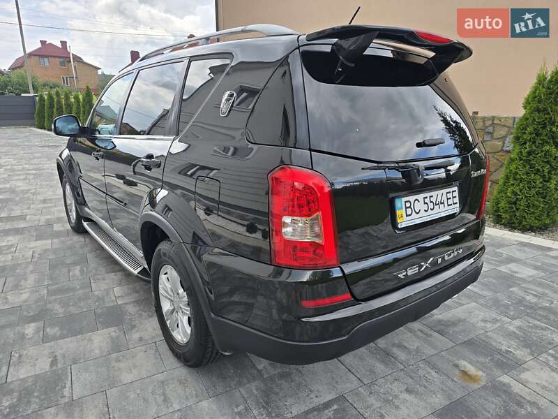 Внедорожник / Кроссовер SsangYong Rexton 2013 в Ивано-Франковске