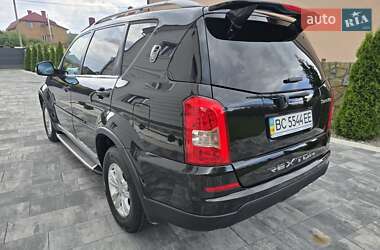 Внедорожник / Кроссовер SsangYong Rexton 2013 в 