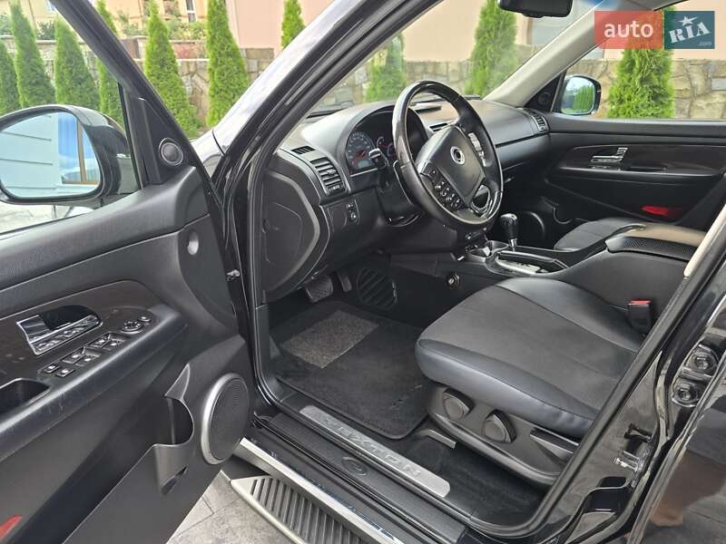Внедорожник / Кроссовер SsangYong Rexton 2013 в Ивано-Франковске