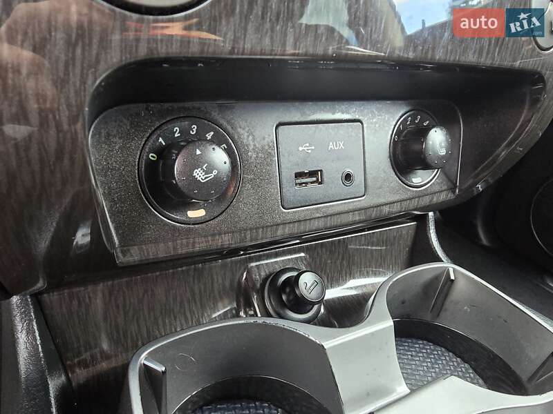 Внедорожник / Кроссовер SsangYong Rexton 2013 в Ивано-Франковске