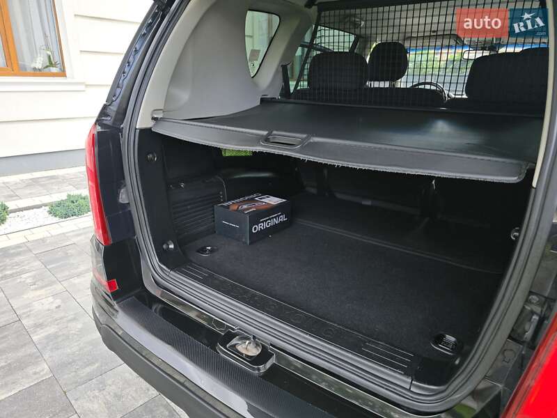 Внедорожник / Кроссовер SsangYong Rexton 2013 в Ивано-Франковске