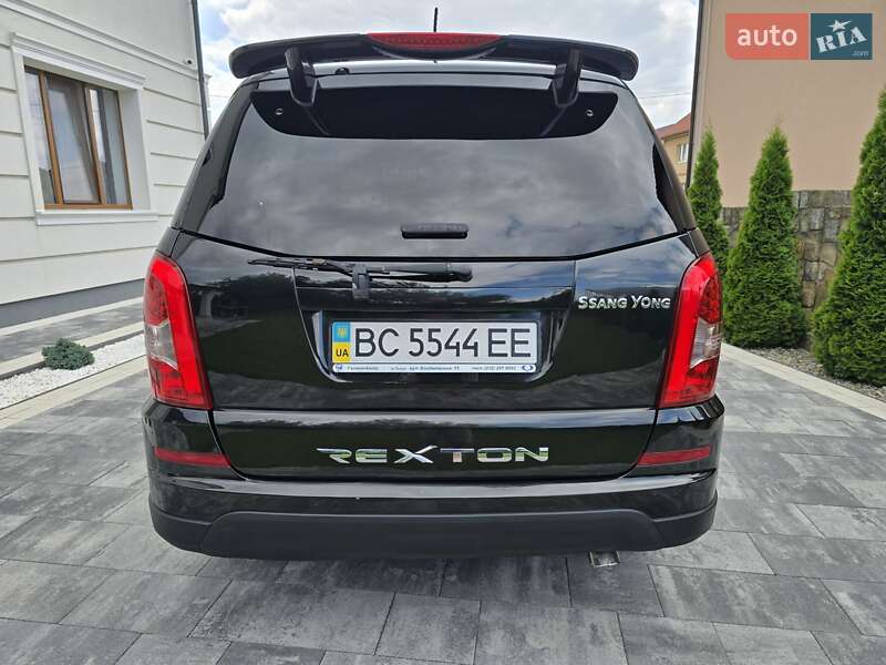 Внедорожник / Кроссовер SsangYong Rexton 2013 в Ивано-Франковске