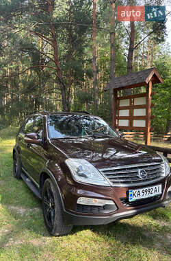Позашляховик / Кросовер SsangYong Rexton 2013 в 