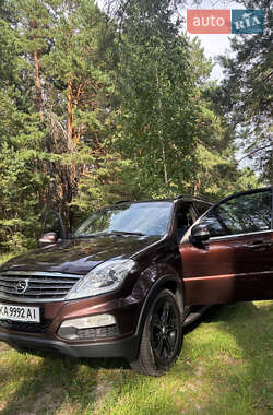 Позашляховик / Кросовер SsangYong Rexton 2013 в 