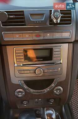 Внедорожник / Кроссовер SsangYong Rexton 2013 в 