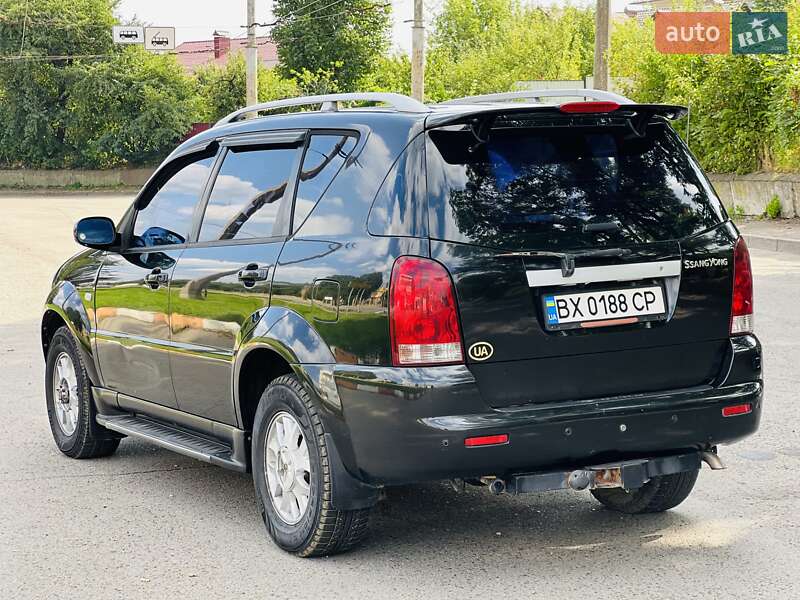 Позашляховик / Кросовер SsangYong Rexton 2004 в Чернівцях