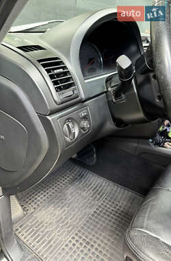 Позашляховик / Кросовер SsangYong Rexton 2008 в 