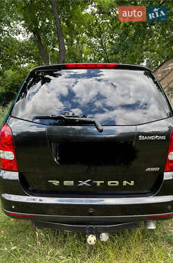 Позашляховик / Кросовер SsangYong Rexton 2008 в 