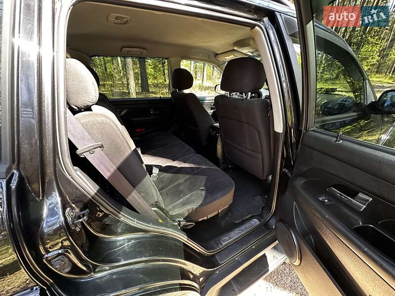 Внедорожник / Кроссовер SsangYong Rexton 2010 в Киеве