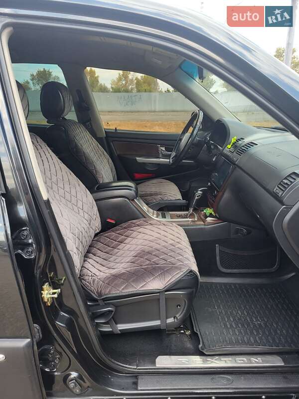 Внедорожник / Кроссовер SsangYong Rexton 2004 в Киеве фото 7 Внедорожник / Кроссовер SsangYong Rexton 2004 в Киеве