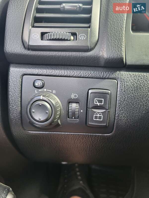 Внедорожник / Кроссовер SsangYong Rexton 2004 в Киеве фото 10 Внедорожник / Кроссовер SsangYong Rexton 2004 в Киеве