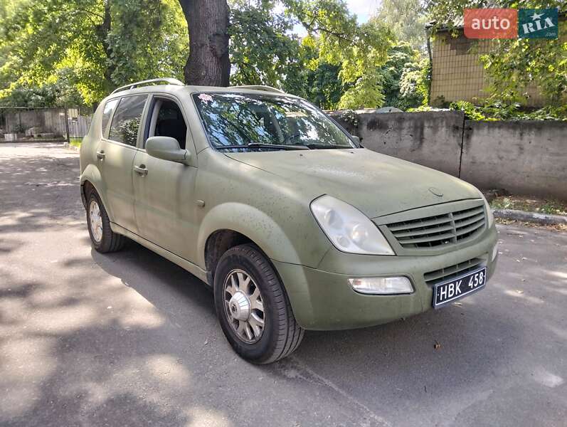 Внедорожник / Кроссовер SsangYong Rexton 2004 в Киеве