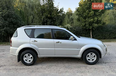 Позашляховик / Кросовер SsangYong Rexton 2012 в 