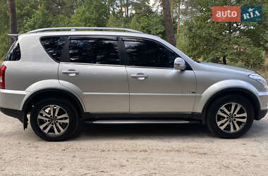 Позашляховик / Кросовер SsangYong Rexton 2013 в 