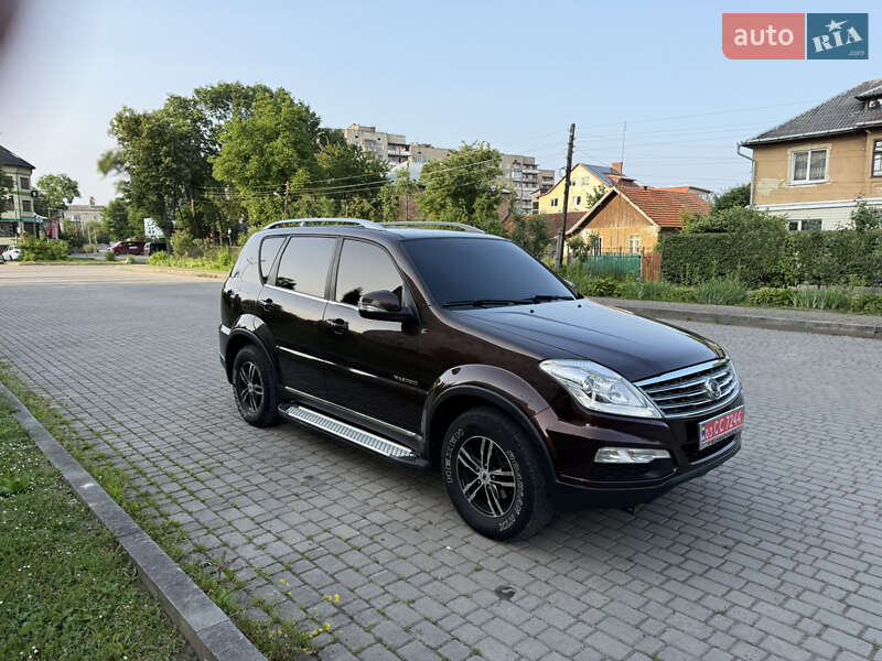 Позашляховик / Кросовер SsangYong Rexton 2013 в Львові
