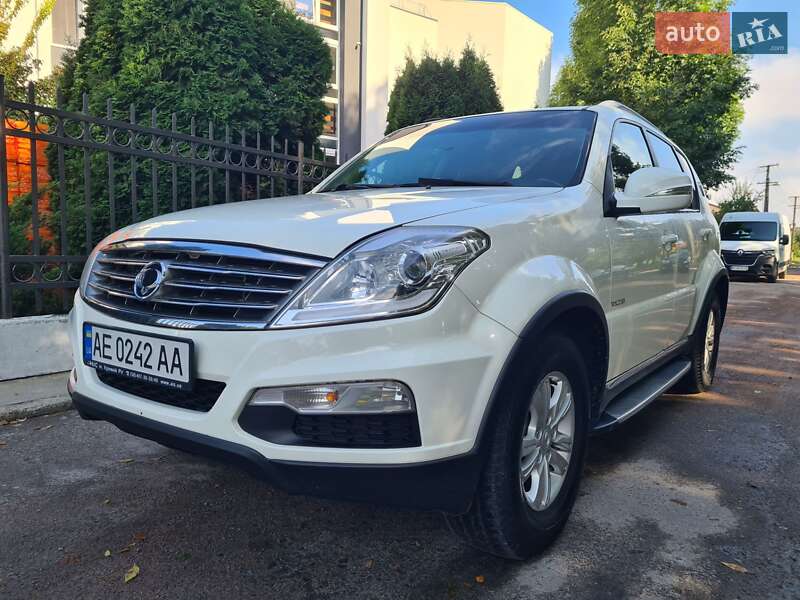 Внедорожник / Кроссовер SsangYong Rexton 2012 в Львове