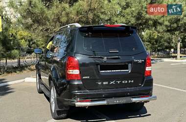 Внедорожник / Кроссовер SsangYong Rexton 2011 в 