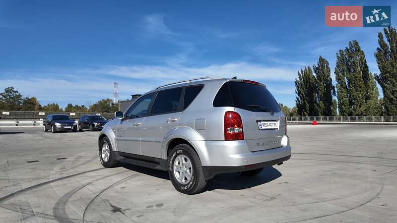 Внедорожник / Кроссовер SsangYong Rexton 2011 в Киеве