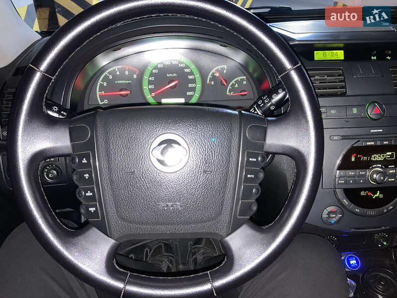 Позашляховик / Кросовер SsangYong Rexton 2008 в Чернівцях