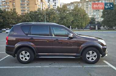 Позашляховик / Кросовер SsangYong Rexton 2013 в 