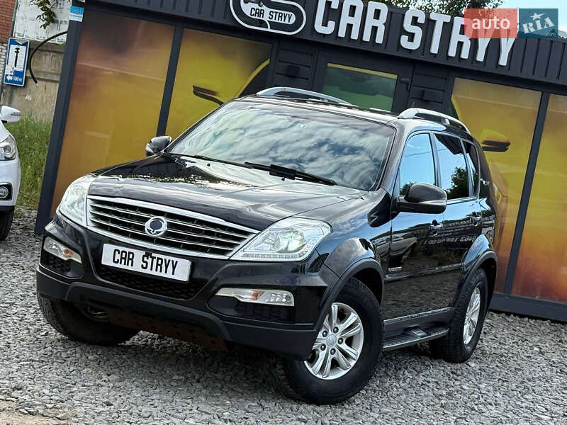 Внедорожник / Кроссовер SsangYong Rexton 2017 в Стрые