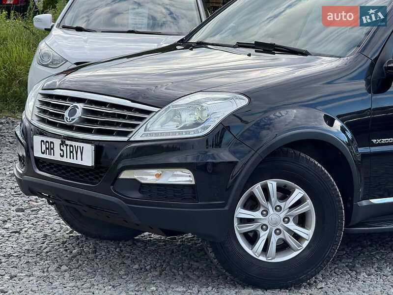 Внедорожник / Кроссовер SsangYong Rexton 2017 в Стрые