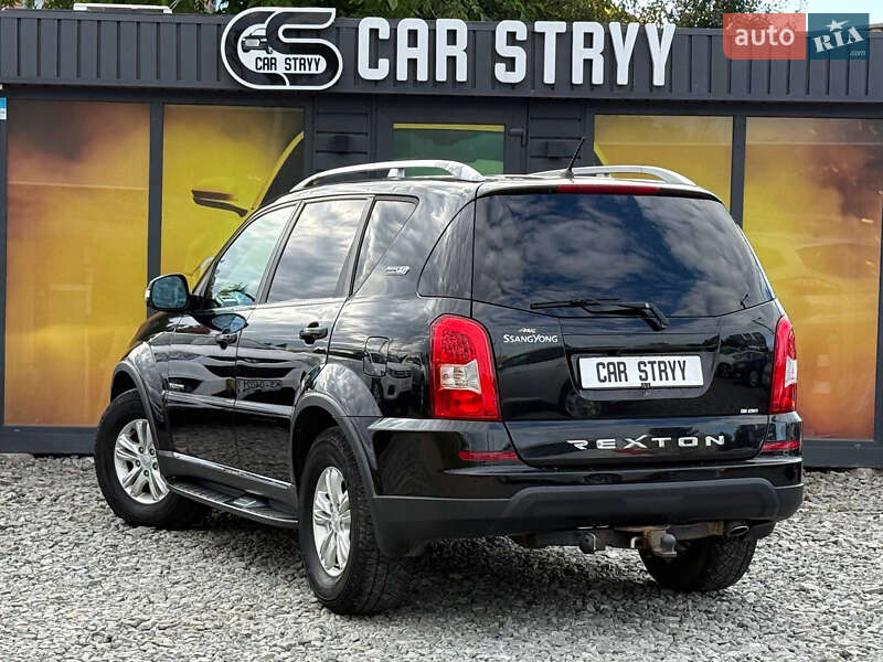 Внедорожник / Кроссовер SsangYong Rexton 2017 в Стрые