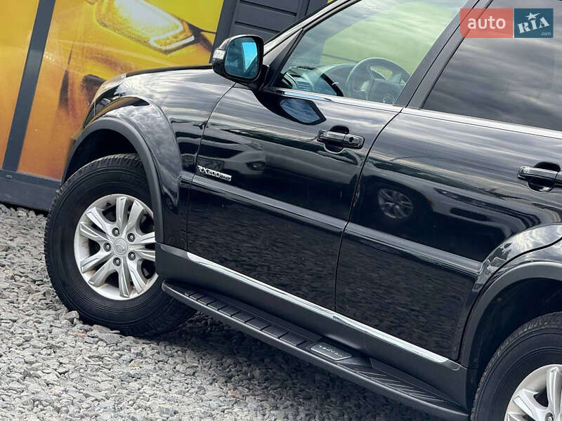 Внедорожник / Кроссовер SsangYong Rexton 2017 в Стрые
