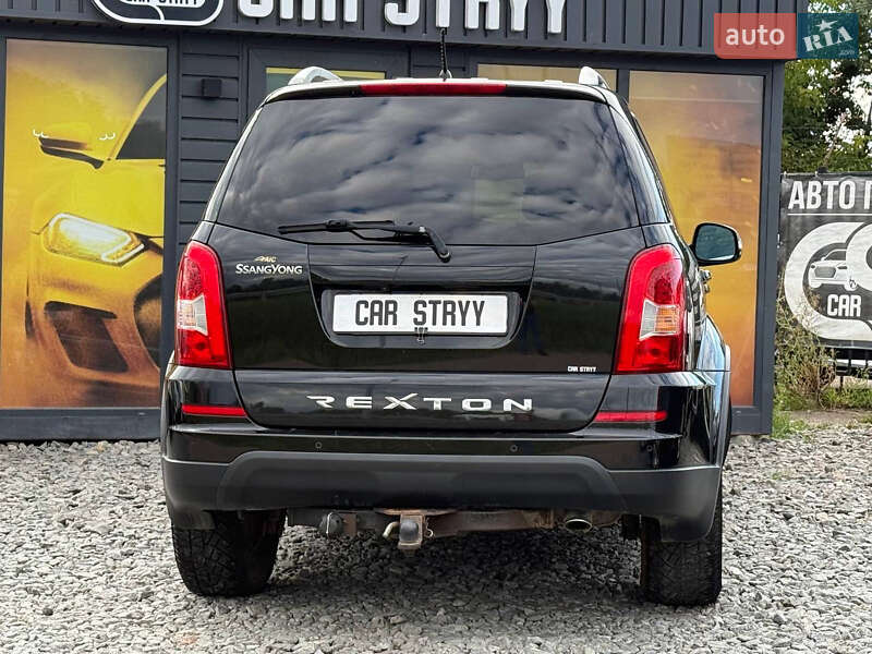 Внедорожник / Кроссовер SsangYong Rexton 2017 в Стрые