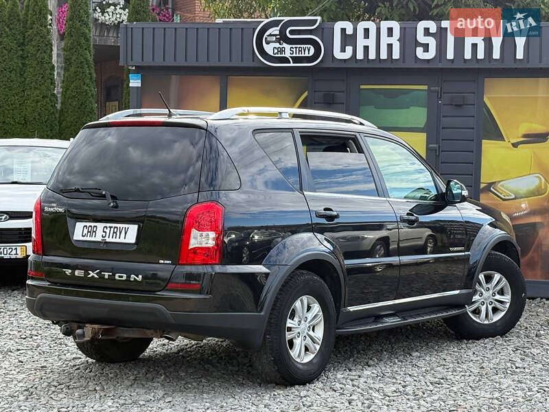 Внедорожник / Кроссовер SsangYong Rexton 2017 в Стрые