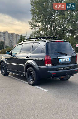 Внедорожник / Кроссовер SsangYong Rexton 2005 в 