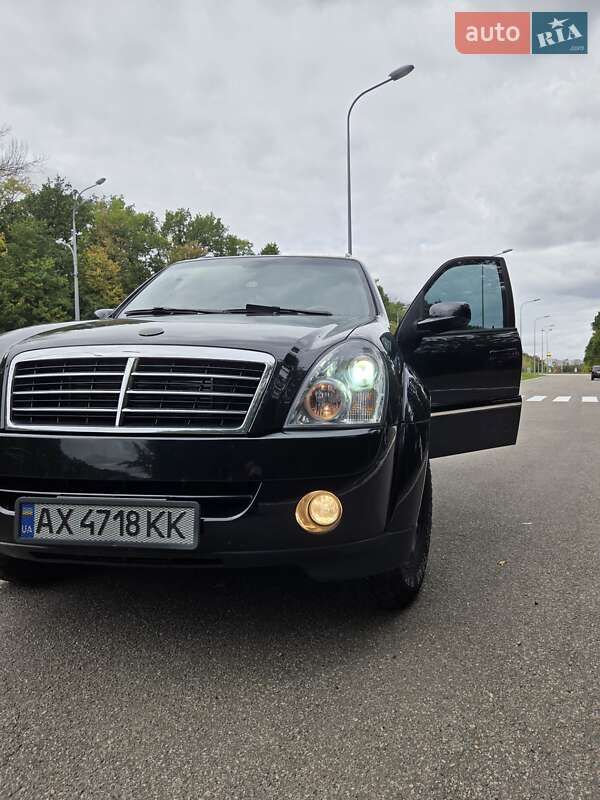Позашляховик / Кросовер SsangYong Rexton 2008 в Харкові