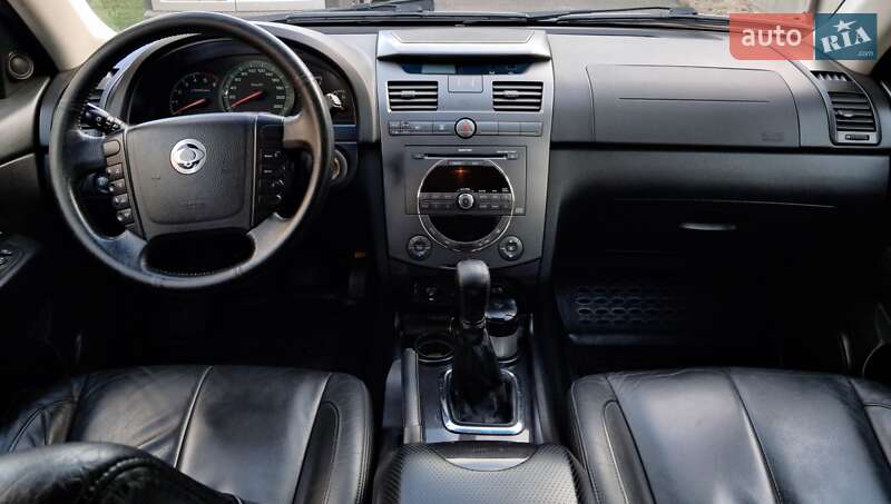 Позашляховик / Кросовер SsangYong Rexton 2009 в Дніпрі