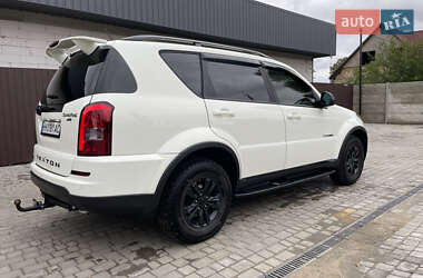 Позашляховик / Кросовер SsangYong Rexton 2014 в 