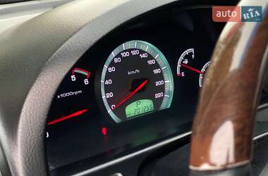 Позашляховик / Кросовер SsangYong Rexton 2012 в 