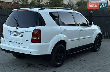 Позашляховик / Кросовер SsangYong Rexton 2008 в 
