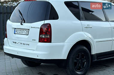 Позашляховик / Кросовер SsangYong Rexton 2008 в 