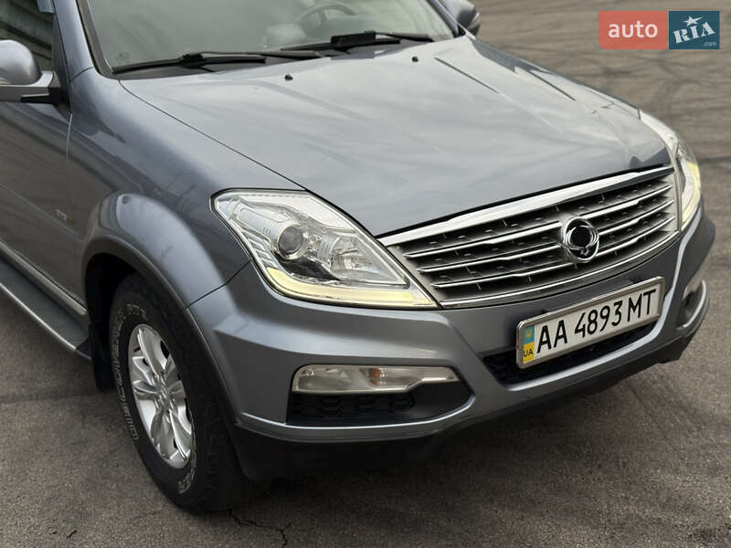 Внедорожник / Кроссовер SsangYong Rexton 2012 в Киеве