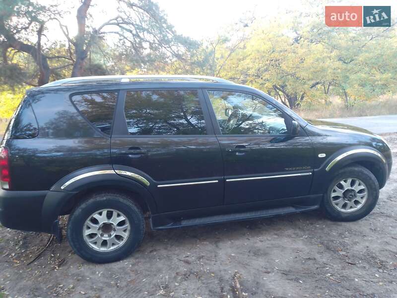 Внедорожник / Кроссовер SsangYong Rexton 2006 в Днепре